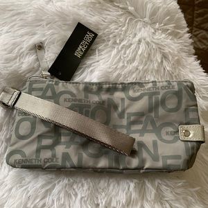 KENNETH COLE Reaction Wristlet